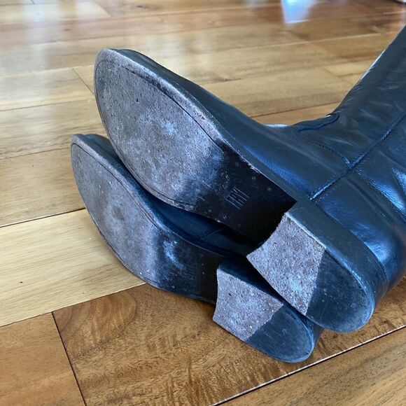 Frye  boots - Picture 8 of 9